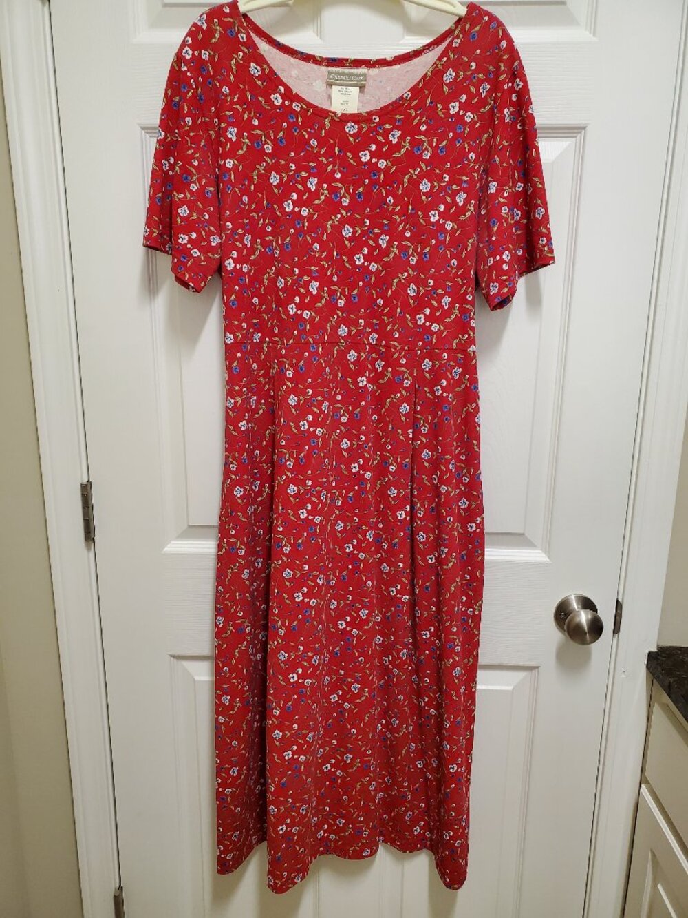 Short-sleeved Red Floral Dress w/Back Tie